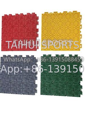 Telas de quadra de basquetebol interior / exterior, azulejos de piso esportivo interligados de PP