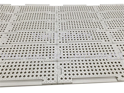 Tipo dividido Interlocking cinturão sintético Shock Pad Tribunal de basquete Tabela de tênis piso 333.4mm Altura 17mm Para esportes de estádio