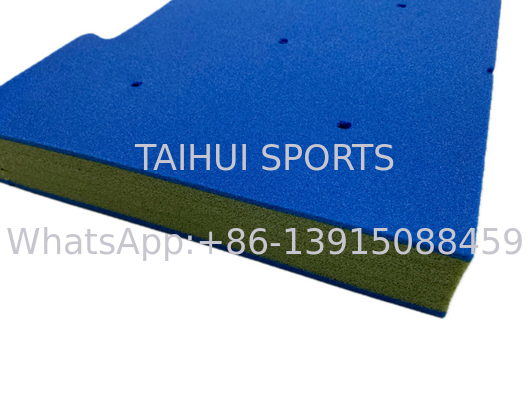 Pad Puzzle de espessura de 25-70 mm para quadra de esportes / piso de ginásio / área de jogos / jardim de infância HIC / CFH Valor Absorção de choque durável